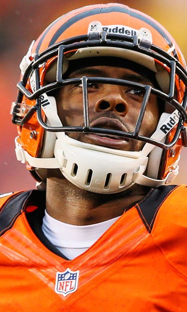Browns add Hawkins as Bengals decline to match offer